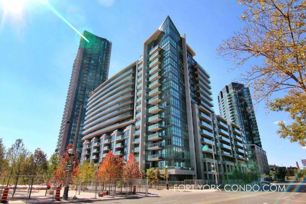 Lakeview Condo In Downtown With Free Parking. Τορόντο Εξωτερικό φωτογραφία